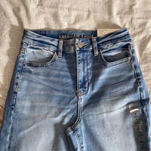 American Eagle Hi-Rise Jegging Size 4(27W). W/Tags